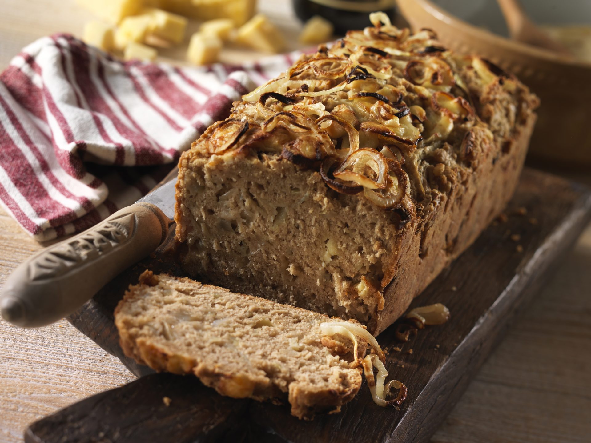 Cheddar & Beer Bread 4_10318